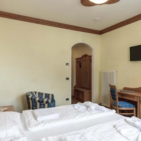 Hotel Ariston View 3*