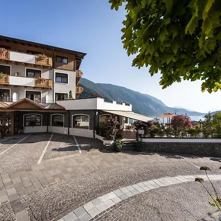 Hotel Ariston View 3*